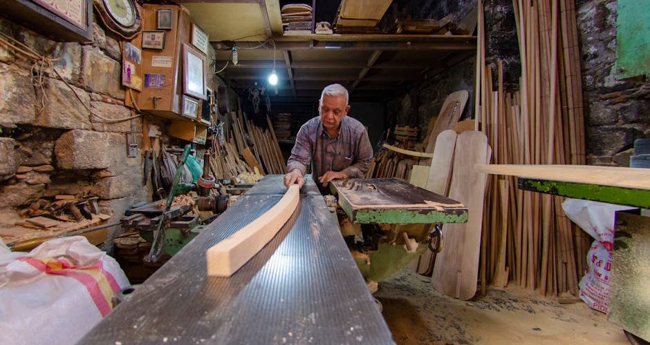 Quelle est la fréquence idéale pour entretenir les volets en bois ? — Menuiserie