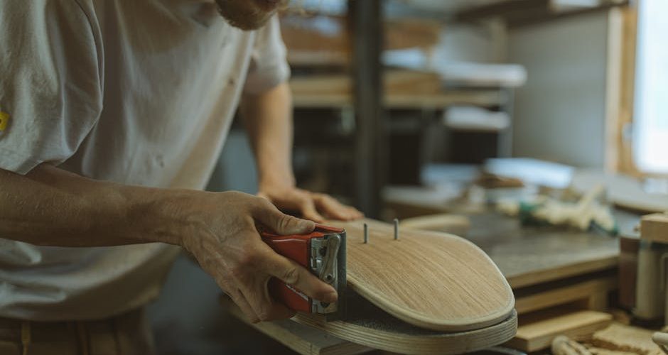 Quelles sont les étapes essentielles pour rénover un meuble en bois ? — Menuiserie